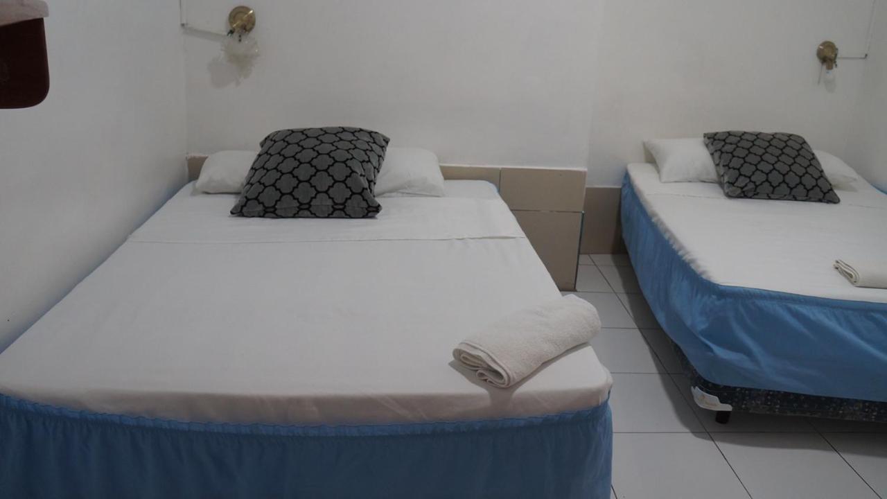 Hostal Marysol Puerto Ayora  Exteriör bild