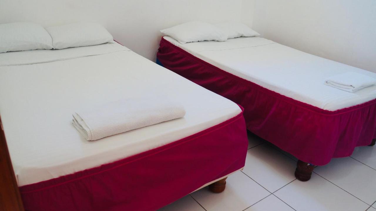 Hostal Marysol Puerto Ayora  Exteriör bild
